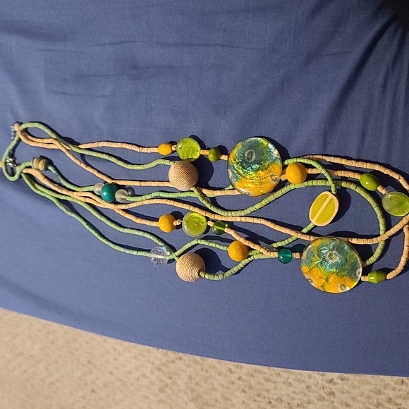 Fashion Necklace Turquoise and light beads - Picture 1 of 1